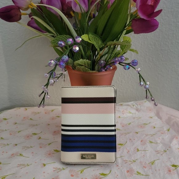 kate spade Handbags - ♠️ KATE SPADE ♠️ Shore Street Berber Stripe Passport Holder